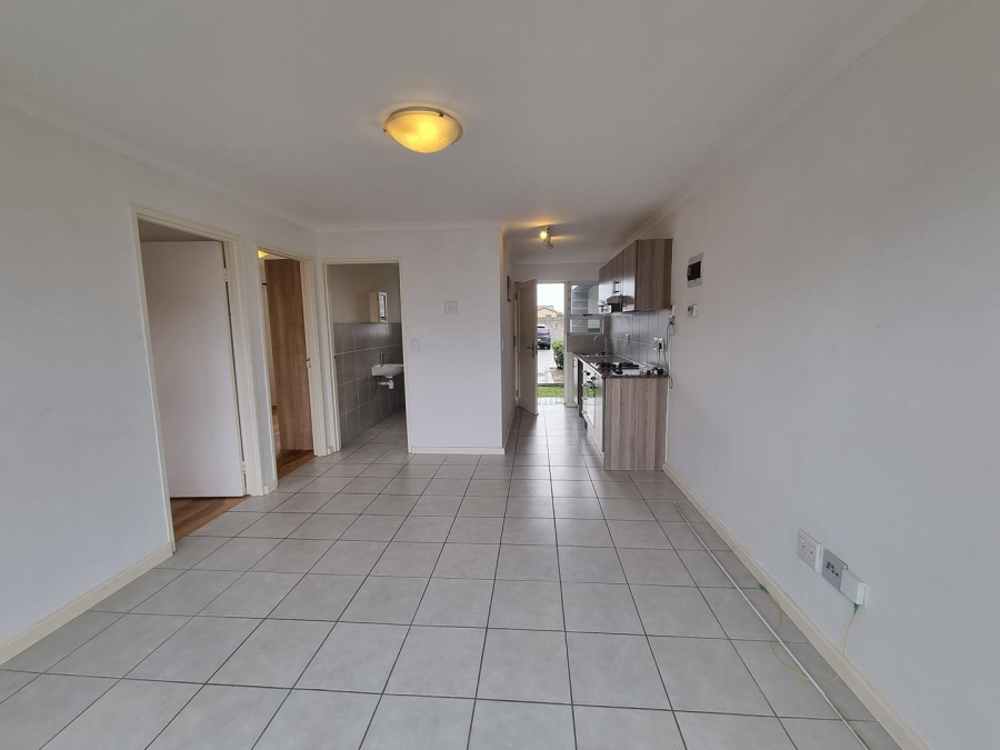 To Let 2 Bedroom Property for Rent in Muizenberg Western Cape